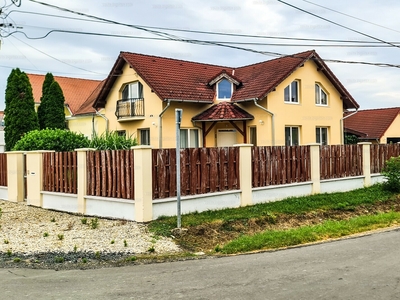 Eladó családi ház - Szombathely, Gyöngyöshermán