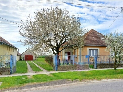 Eladó családi ház - Újtelek, Béke utca