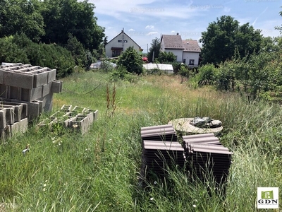 Eladó lakóövezeti telek - Csomád, Szent István utca