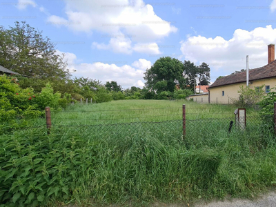 Eladó lakóövezeti telek - Győr, Ménfőcsanak