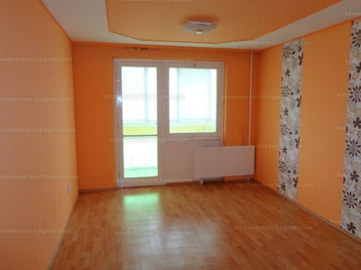 Eladó panel lakás - Debrecen, Nagyerdő