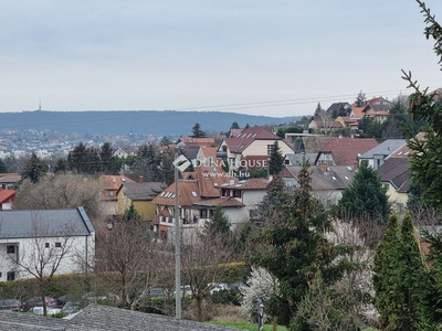 Eladó telek - Budaörs