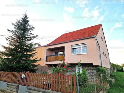 Eladó családi ház - Berkesd, Kossuth Lajos utca