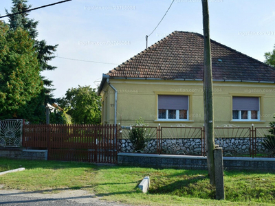 Eladó családi ház - Kemenesszentpéter, Rákóczi utca