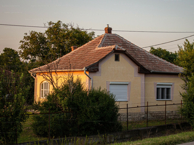 Eladó családi ház - Újlőrincfalva, Fő út 4.