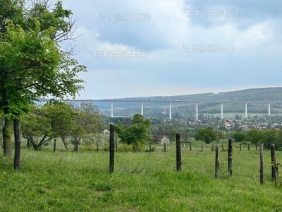 Eladó külterületi telek - Kőröshegy, Borochegy