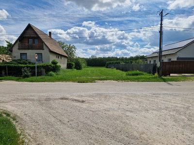 Eladó lakóövezeti telek - Komárom, Török Ignác utca 125.