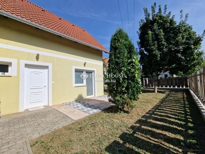 Pécs, ingatlan, ház, 58 m2, 39.900.000 Ft