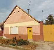 Eladó felújítandó ház - Dunaföldvár