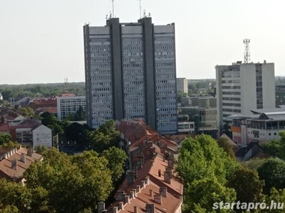 Szolnoki panellakás a belvárosban