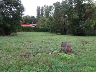 Balatonfűzfőn belterületi összközműves építési telek eladó - Balatonfűzfő, Veszprém - Telek, föld