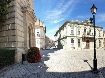 Sopron történelmi belvárosában eladó ELSŐ EMLETI lakás! - Sopron, Győr-Moson-Sopron - Lakás