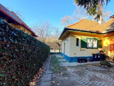 Wekerlén 1,5 szobás, bővíthető lakás beállóval, saját kerttel eladó! - XIX. kerület, Budapest - Lakás