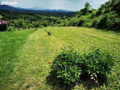 Balatoni panorámás telek eladó!