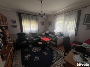 Eladó 97 m2 családi ház, Szarvas