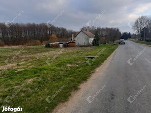 Eladó Győrvári Építési Telkek a Falu Központjában!