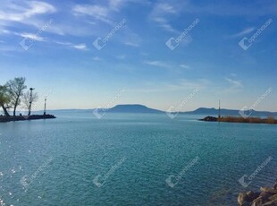 Eladó téglalakás Balatonlelle, földszint