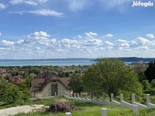 Panorámás építési telek Balatonfüreden