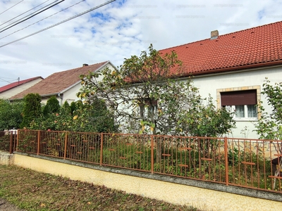 Eladó családi ház - Kozármisleny, Munkácsy Mihály utca