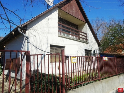 Eladó családi ház - Szolnok, Batthyány utca