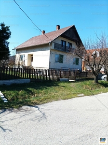 Eladó családi ház - Várpalota, Rákóczi-lakótelep