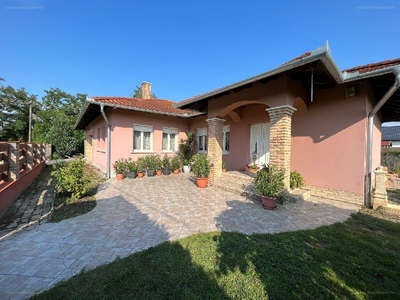 Pilis, ingatlan, ház, 168 m2, 89.900.000 Ft