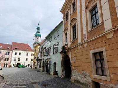 Eladó téglalakás Sopron, 1. emelet