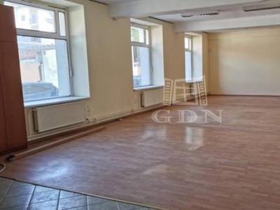 Budapest IV. kerület, Újpest, Színvonalas földszinti 117m² Raktár