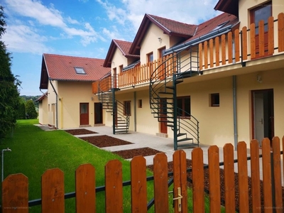 Kőröshegy, ingatlan, lakás, 70 m2, 35.990.000 Ft