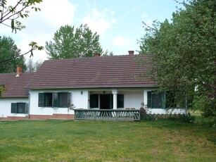 Eladó családi ház Pusztahencse, Pozsonyi utca