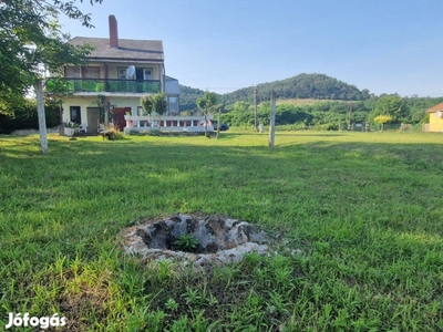 Balatonpart szomszédságában