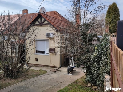 Eladó családi ház Pécs, Gém utca