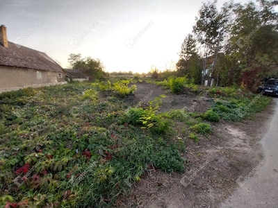 Kőszárhegy, ingatlan, telek, 10.500.000 Ft