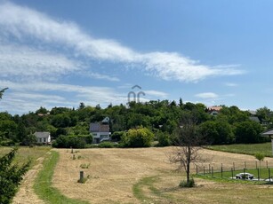 Eladó telek Balatonkenese