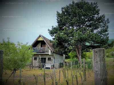 Eladó családi ház - Kisapáti, Veszprém megye