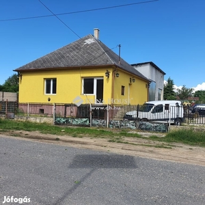 Eladó Ház, Bábolnán,dupla telekkel - Bábolna, Komárom-Esztergom - Ház