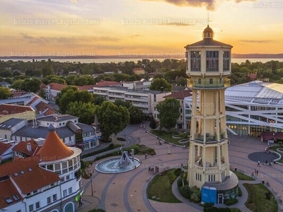 Kiadó tégla lakás - Siófok, Fő tér