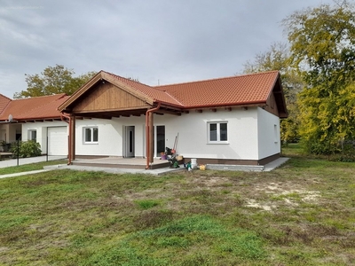 újépítésű, Monor, ingatlan, ház, 83 m2, 64.900.000 Ft