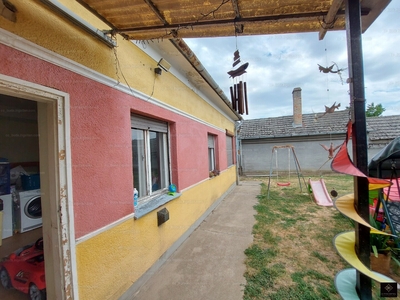 Eladó családi ház - Dunaföldvár, Tolna megye