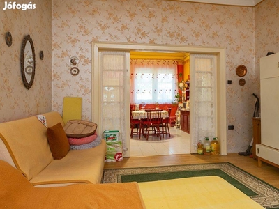 Eladó egy 4 lakásos kertes családi házban egy lakás! - XVII. kerület, Budapest - Lakás