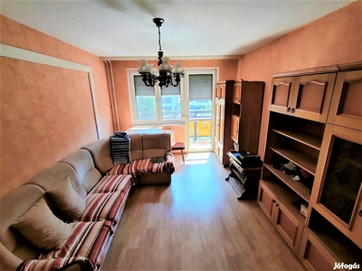 A Wesselényi lakótelepen, első emeleti, 73m-es, 2 + 1 félszobás lakás - Debrecen, Hajdú-Bihar - Lakás