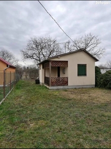 Kis ház nagy szőlőskerttel eladó Bodaszőlőn - Bodaszőlő, Hajdúböszörmény, Hajdú-Bihar - Ház