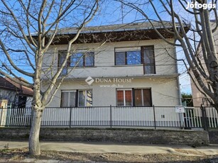220 nm-es ház eladó Győr