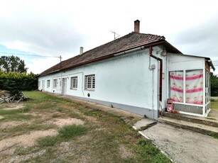 Pusztaszabolcs, ingatlan, üzleti ingatlan, 225 m2, 68.000.000 Ft