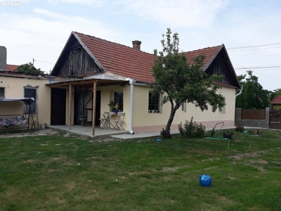 Jászberénytől 15-km-re Jászdózsán családi ház - Jászdózsa, Jász-Nagykun-Szolnok - Ház