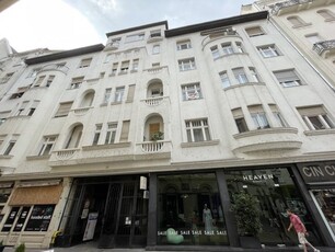 Eladó téglalakás Budapest, V. kerület, Belváros, Fehér Hajó utca, 4. emelet