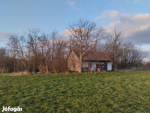 Termőföld 1,6 ha és igény szerint tanya