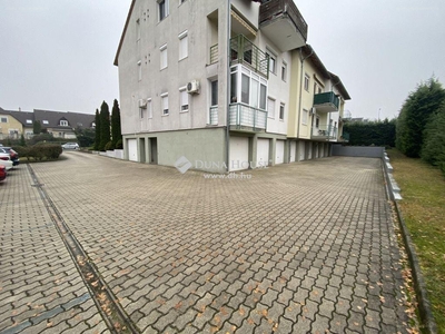 Szabadhegy, Győr, ingatlan, lakás, 85 m2, 280.000 Ft